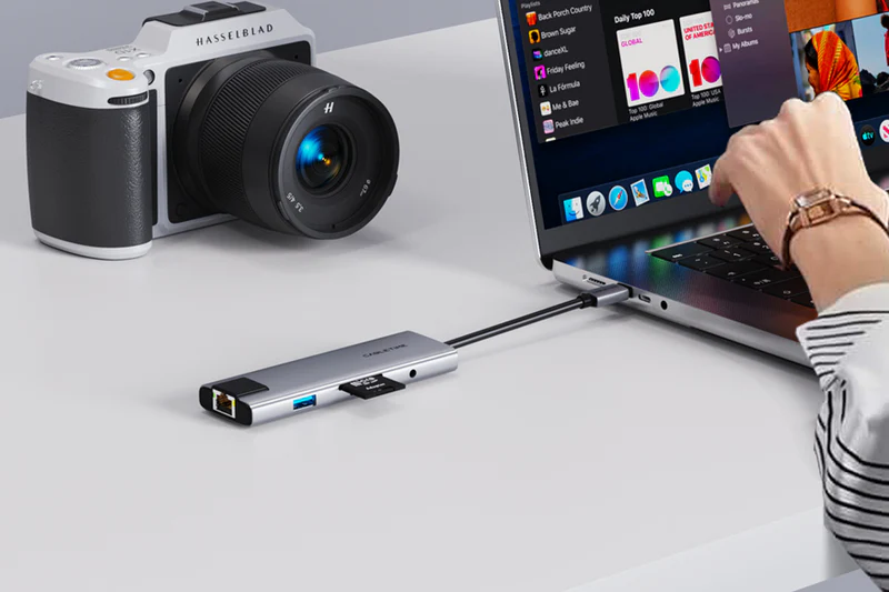 Hub USB-C 9 trong 1 có cổng sạc, HDMI 4K, giắc cắm âm thanh Ethernet HB03G
